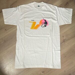Vintage Florida Surfing‎ T-Shirt. Single Stitch. White. Heart Back Hem. Size L.